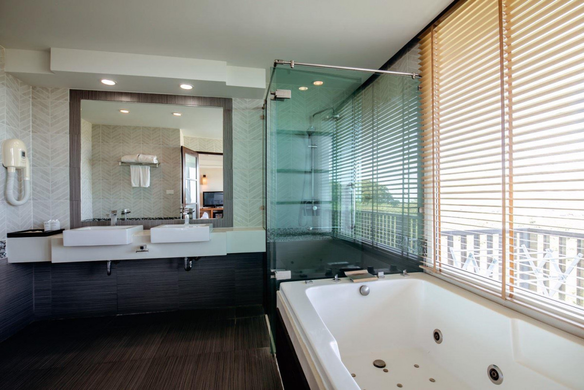 KC RESORT & OVER WATER VILLAS — фото 14