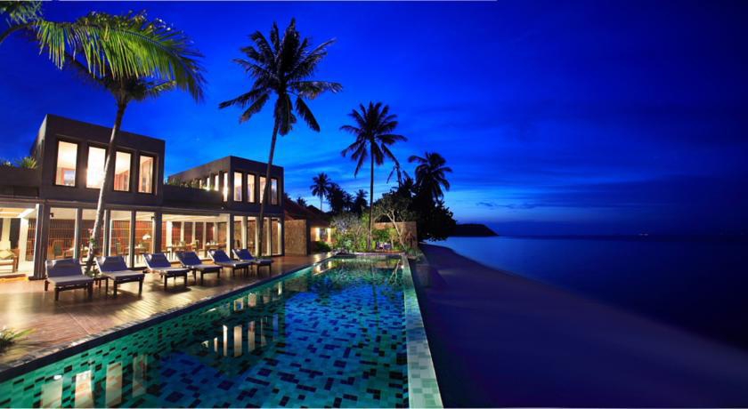 PRANA BEACH VILLAS