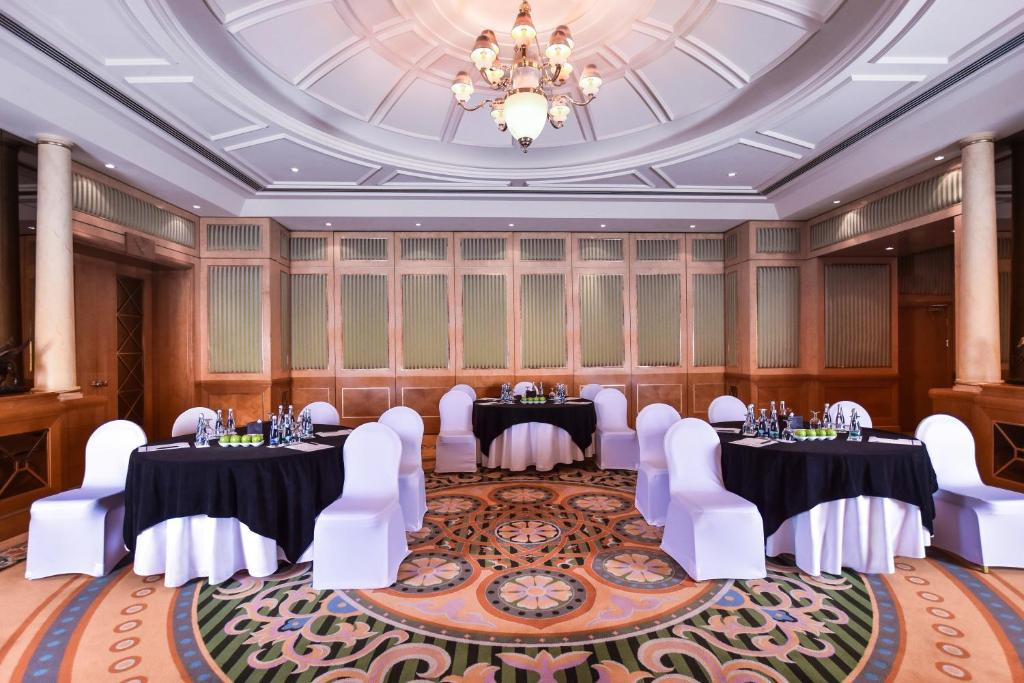 AL AIN ROTANA HOTEL — фото 6