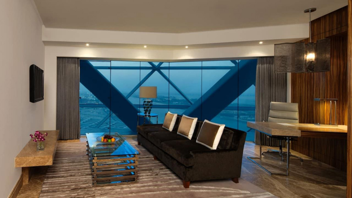 ANDAZ CAPITAL GATE ABU DHABI – A CONCEPT BY HYATT — фото 4