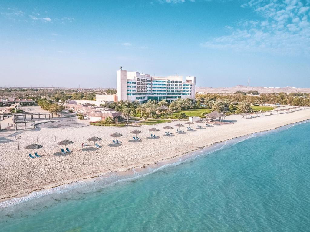 DANAT JEBEL AL DHANNA RESORT — фото 2