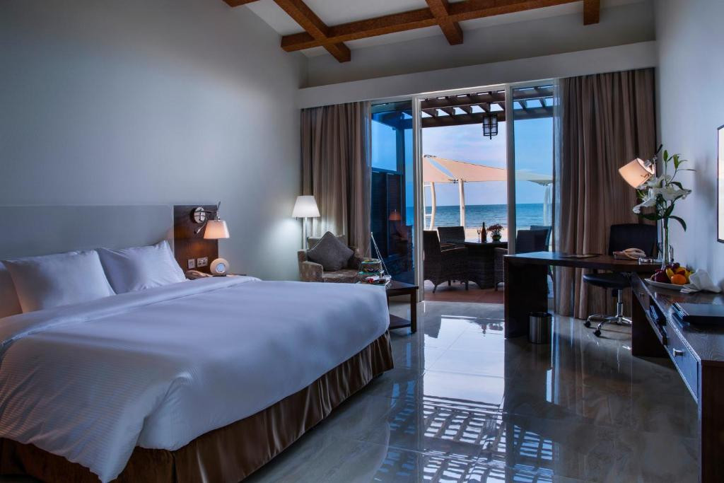 DANAT JEBEL AL DHANNA RESORT — фото 15