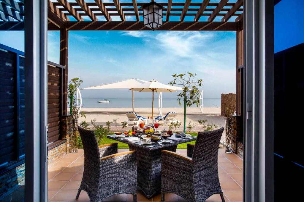 DANAT JEBEL AL DHANNA RESORT — фото 18