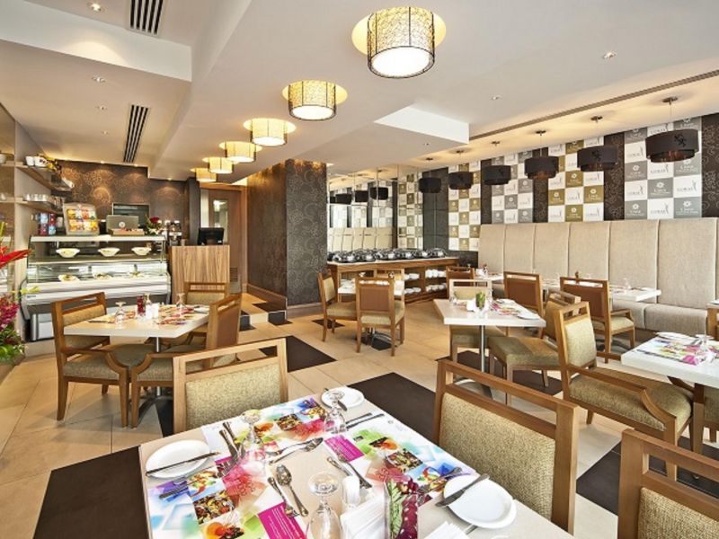 OAKS LIWA EXECUTIVE SUITES — фото 18