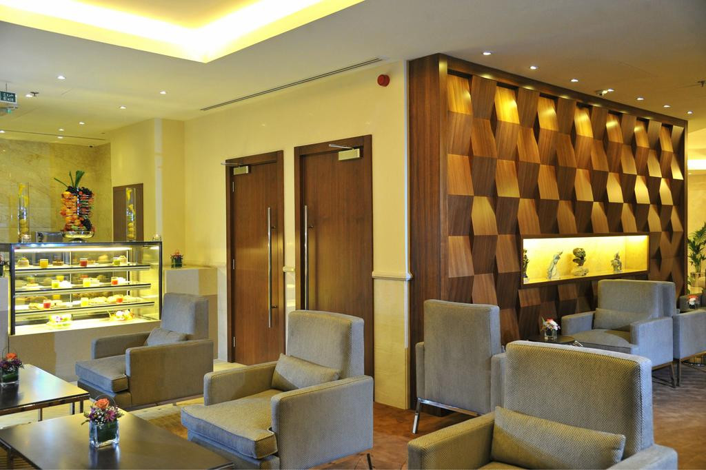 RAMADA ABU DHABI CORNICHE — фото 9