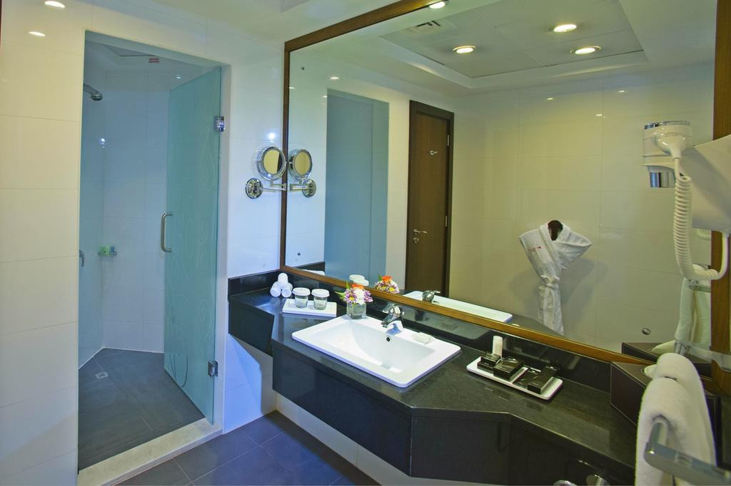 RAMADA ABU DHABI CORNICHE — фото 12