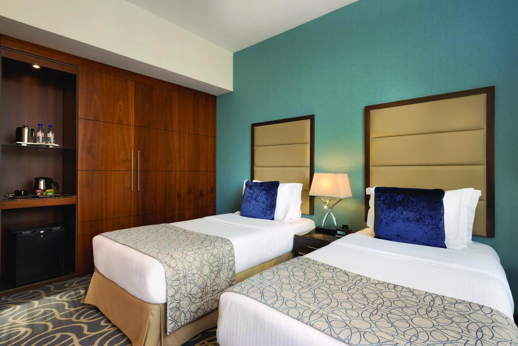 RAMADA ABU DHABI CORNICHE — фото 13