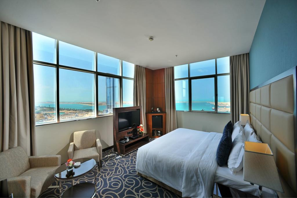 RAMADA ABU DHABI CORNICHE — фото 18