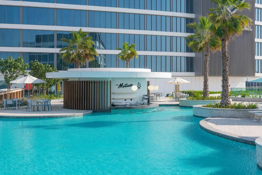 THE WB ABU DHABI CURIO COLLECTION BY HILTON — фото 4