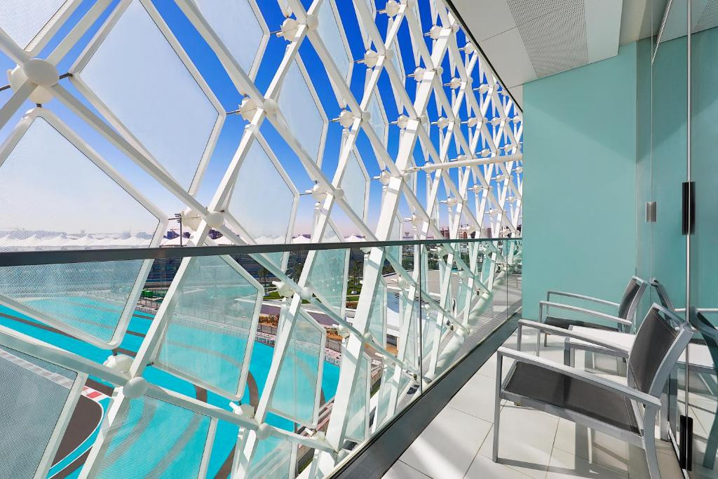 W ABU DHABI YAS ISLAND (EX.YAS VICEROY ABU DHABI) — фото 4