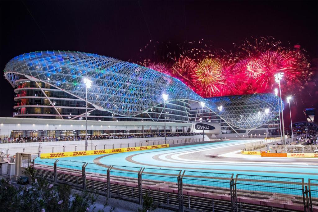 W ABU DHABI YAS ISLAND (EX.YAS VICEROY ABU DHABI) — фото 18