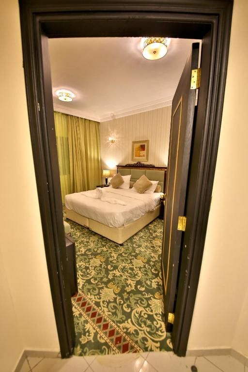 MIDTOWN FURNISHED APARTMENTS — фото 10