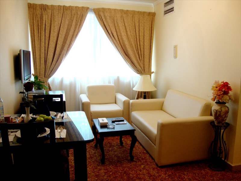 AL MURAQABAT PLAZA APARTMENTS — фото 17