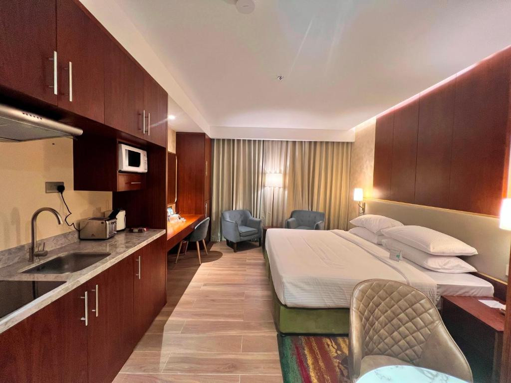 CITY SEASONS SUITES — фото 8