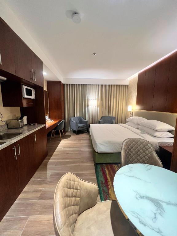 CITY SEASONS SUITES — фото 12
