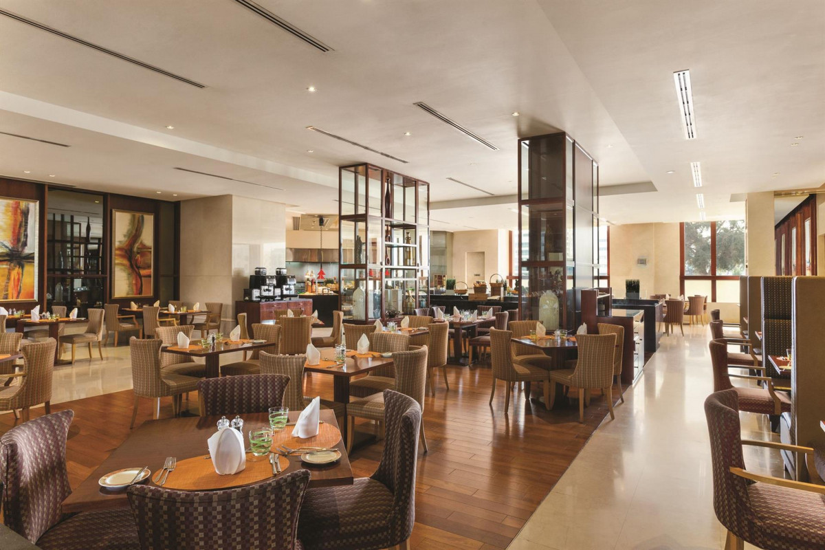 CROWNE PLAZA DUBAI JUMEIRAH (EX. RAMADA BY WYNDHAM JUMEIRAH) — фото 10