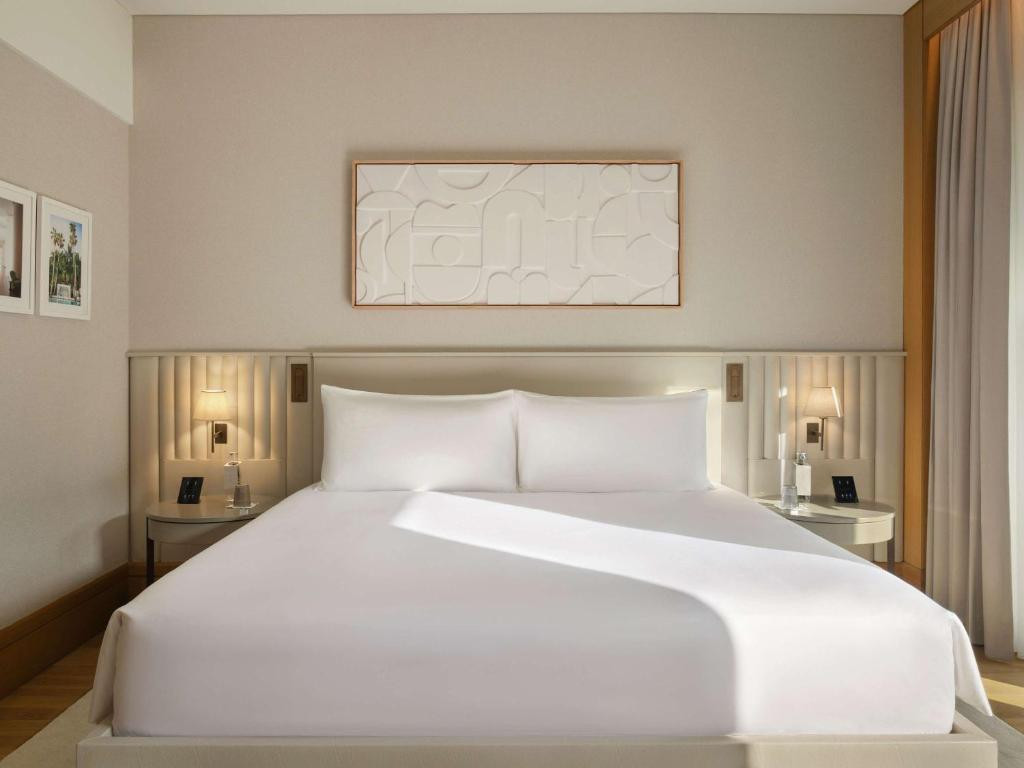 DELANO DUBAI (EX. BLUEWATERS BEACH HOTEL) — фото 5