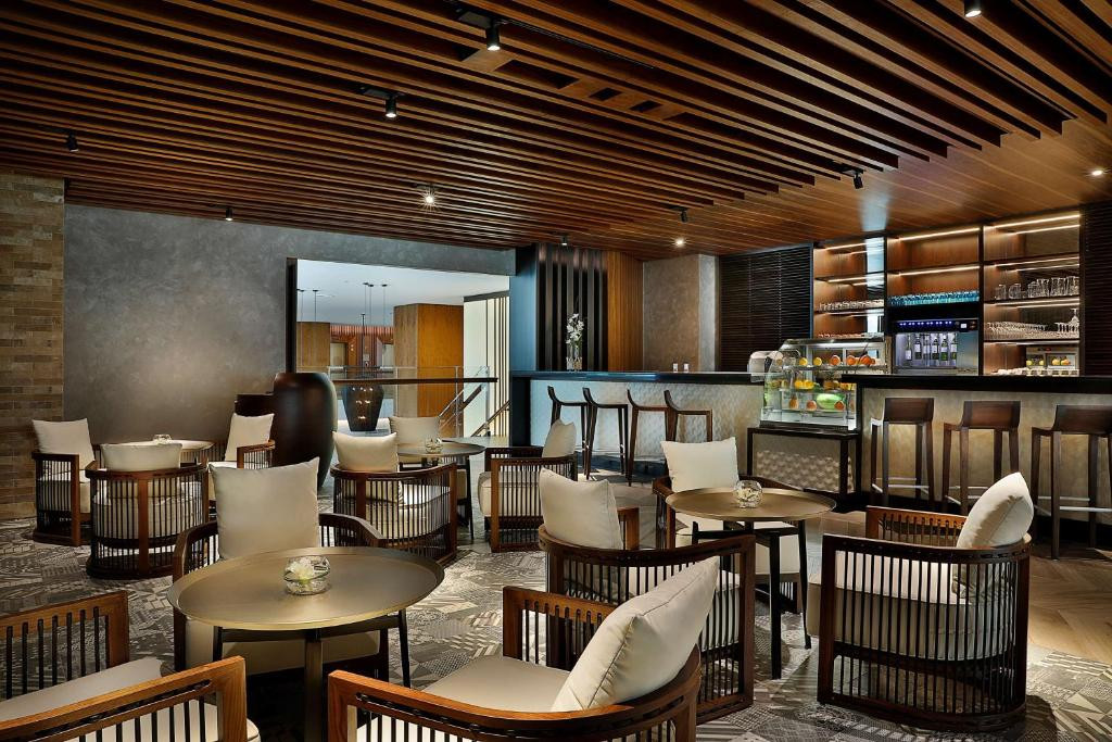 DOUBLETREE BY HILTON DUBAI BUSINESS BAY — фото 16