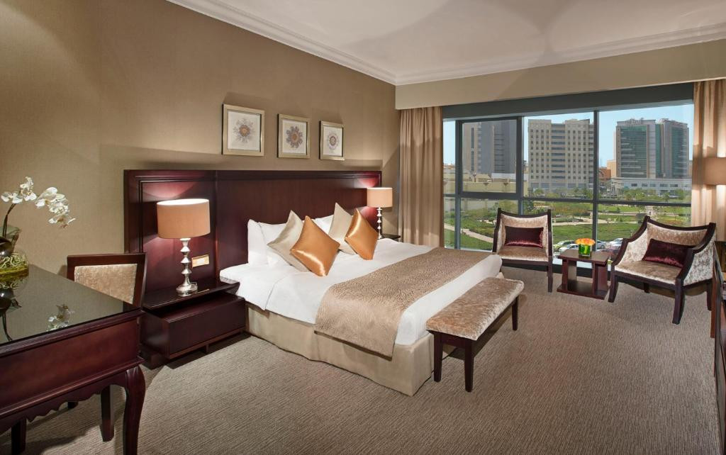 DOUBLETREE BY HILTON DUBAI PORT SAEED (EX. CITY SEASONS HOTEL DUBAI) — фото 3