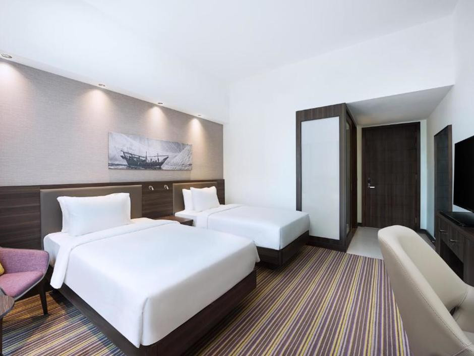HAMPTON BY HILTON DUBAI AIRPORT — фото 2