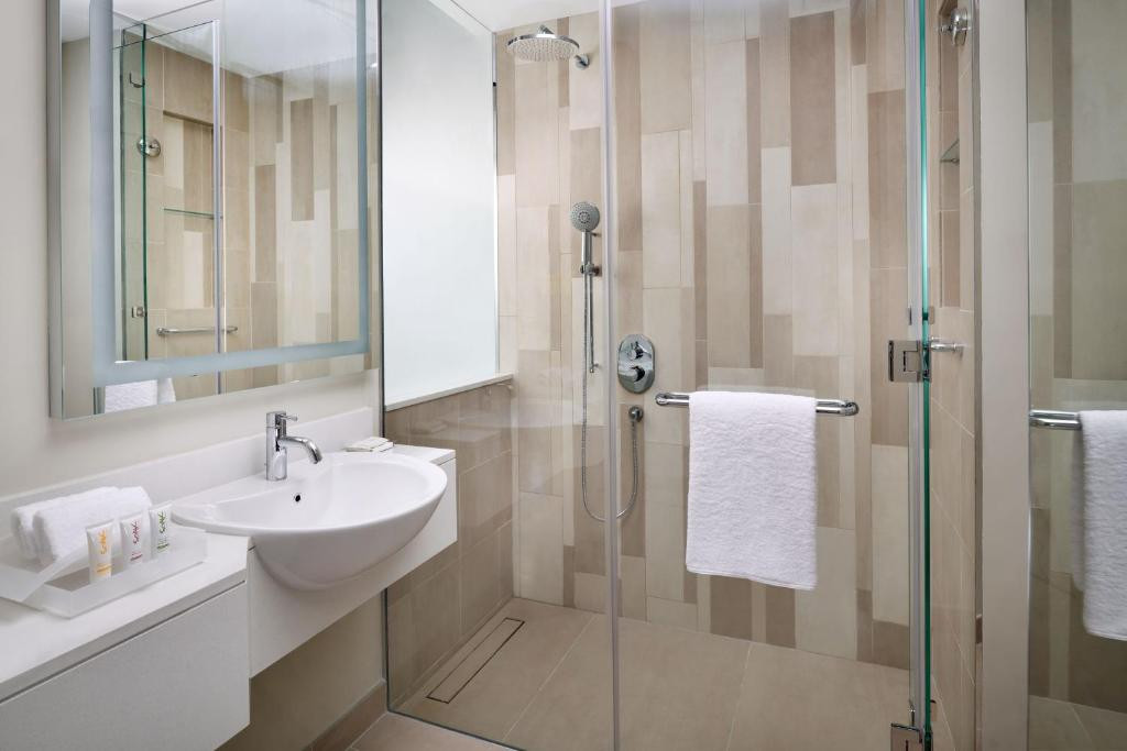 HOLIDAY INN & SUITES DUBAI FESTIVAL CITY — фото 16