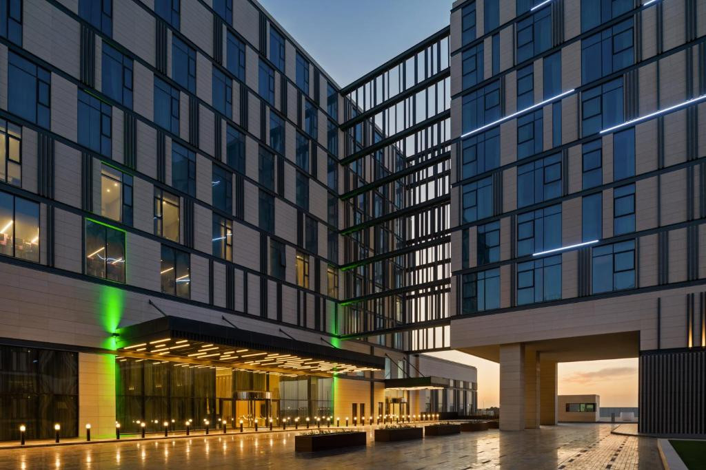 HOLIDAY INN DUBAI AL MAKTOUM AIRPORT — фото 15