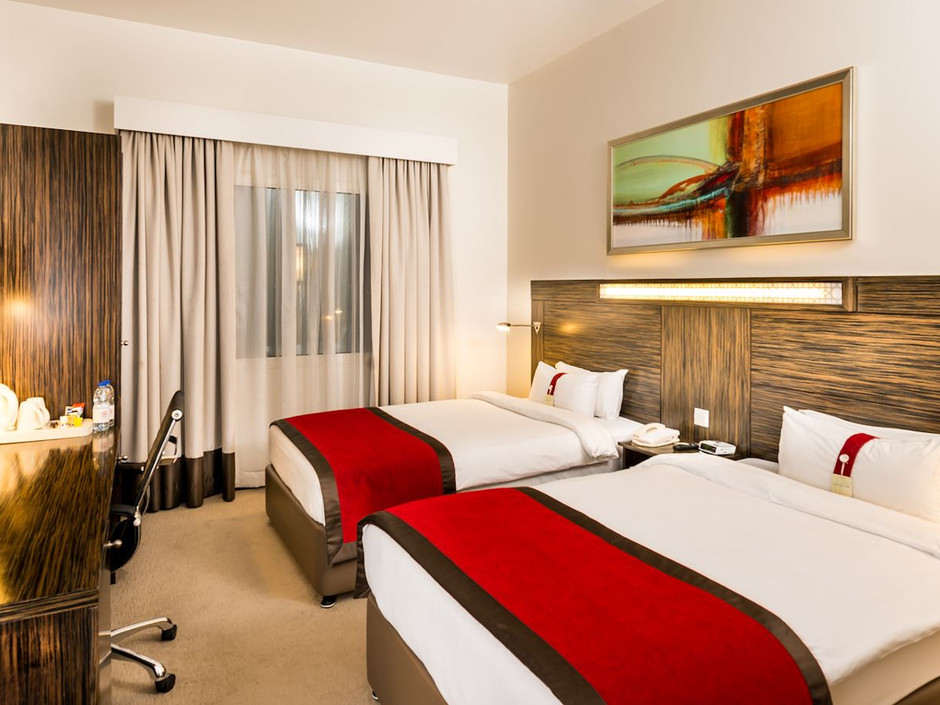 HOLIDAY INN EXPRESS INTERNET CITY — фото 15