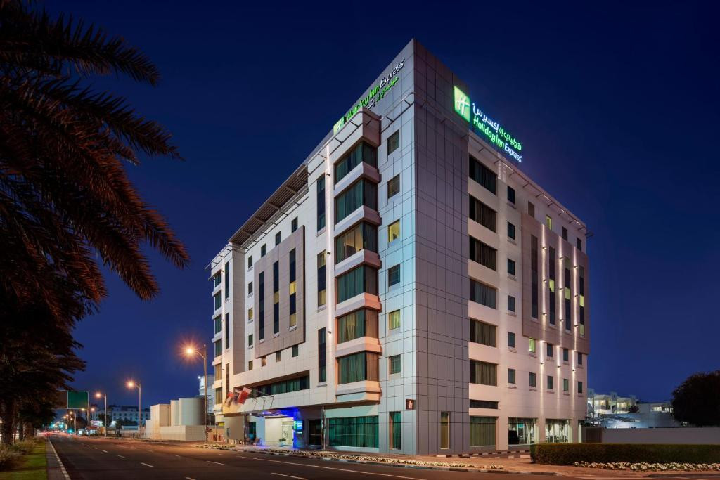 HOLIDAY INN EXPRESS JUMEIRAH — фото 2