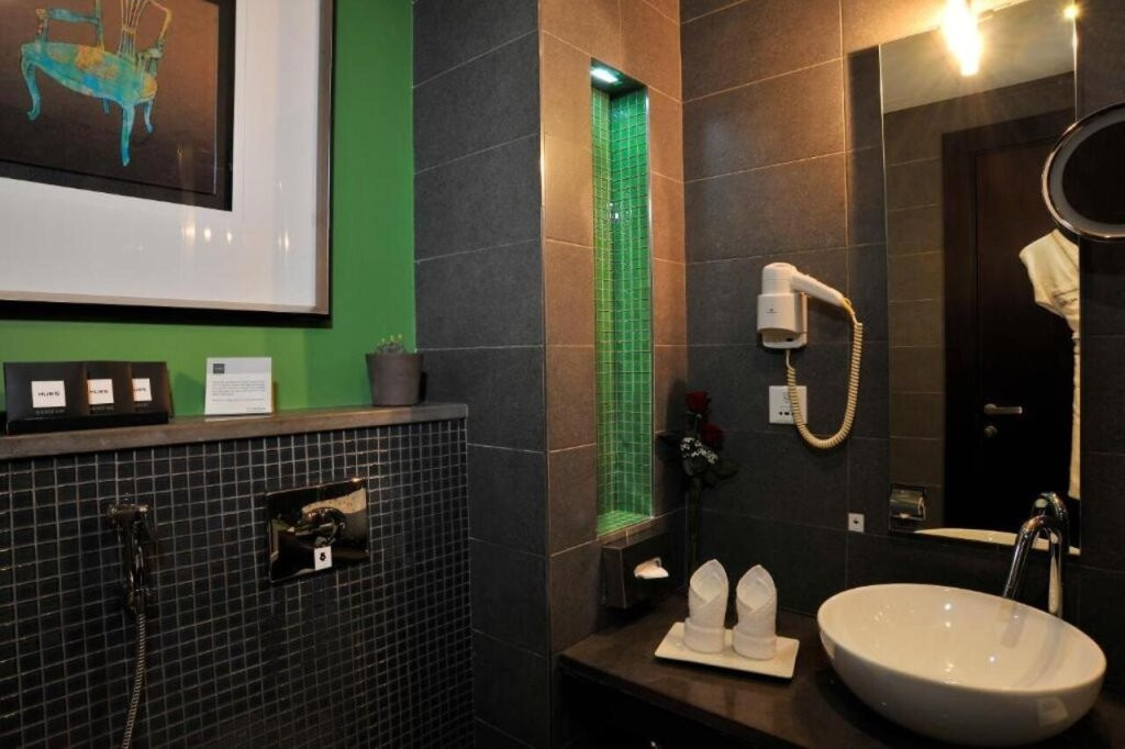 HUES BOUTIQUE HOTEL — фото 17