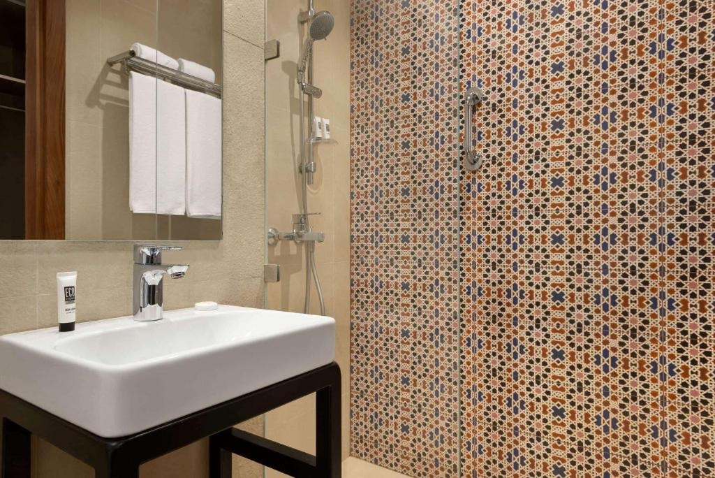 IBIS STYLES DUBAI GOLD DISTRICT (EX. SUPER 8 BY WYNDHAM DUBAI DEIRA) — фото 16