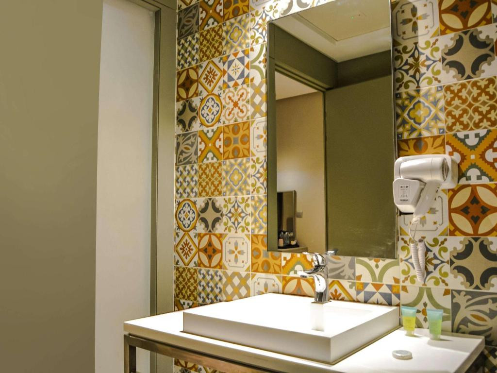 IBIS STYLES DUBAI JUMEIRAH — фото 13