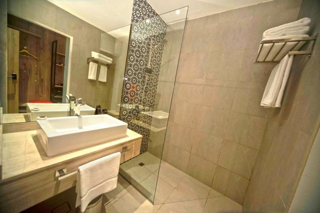 KINGSGATE CANAL HOTEL — фото 11