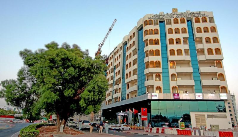 MANHATTAN AVENUE HOTEL
