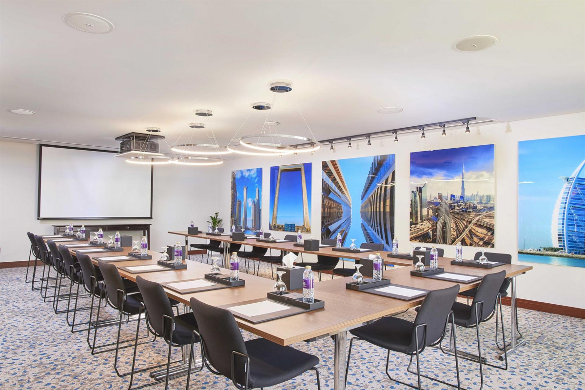 MERCURE DUBAI BARSHA HEIGHTS HOTEL SUITES & APARTMENTS — фото 12
