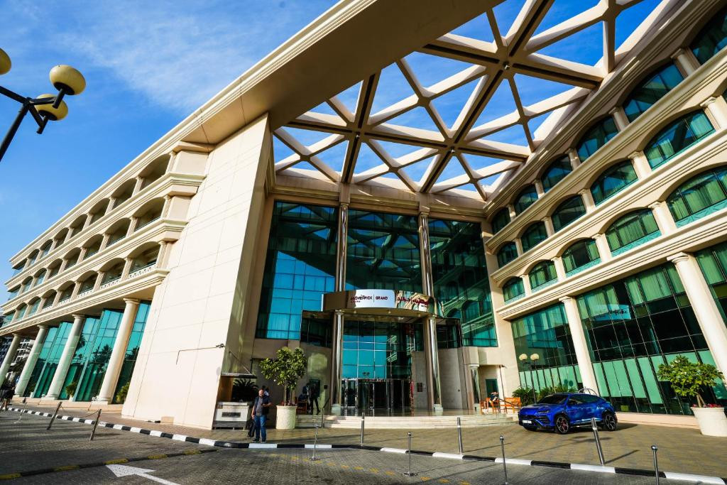 MOVENPICK GRAND AL BUSTAN DUBAI (EX. RODA AL BUSTAN) — фото 7