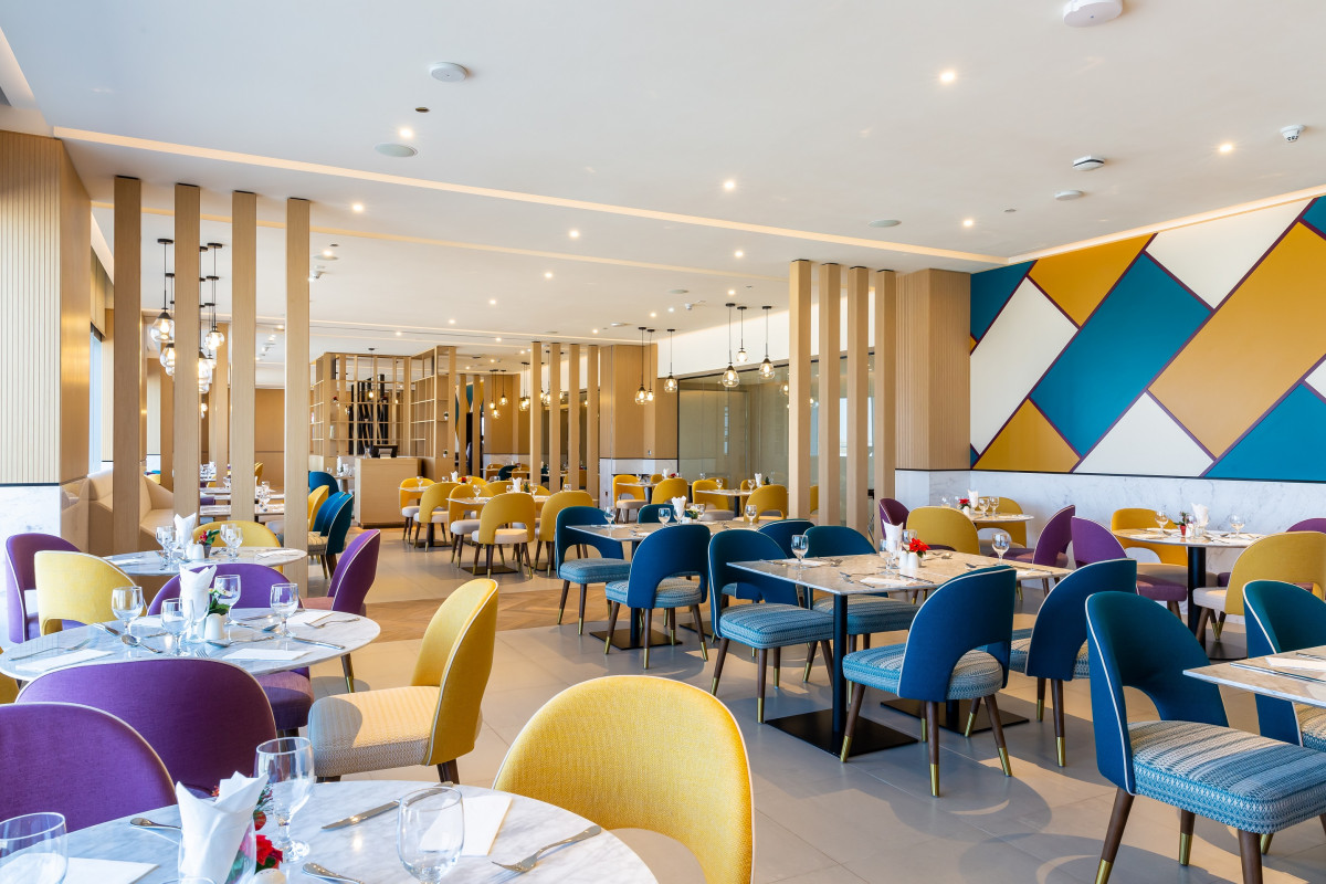 PREMIER INN DRAGON MART HOTEL — фото 4