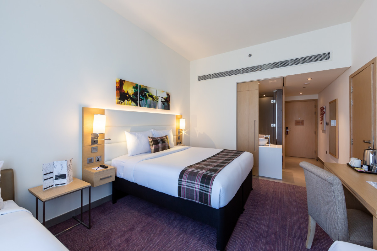 PREMIER INN DRAGON MART HOTEL — фото 8
