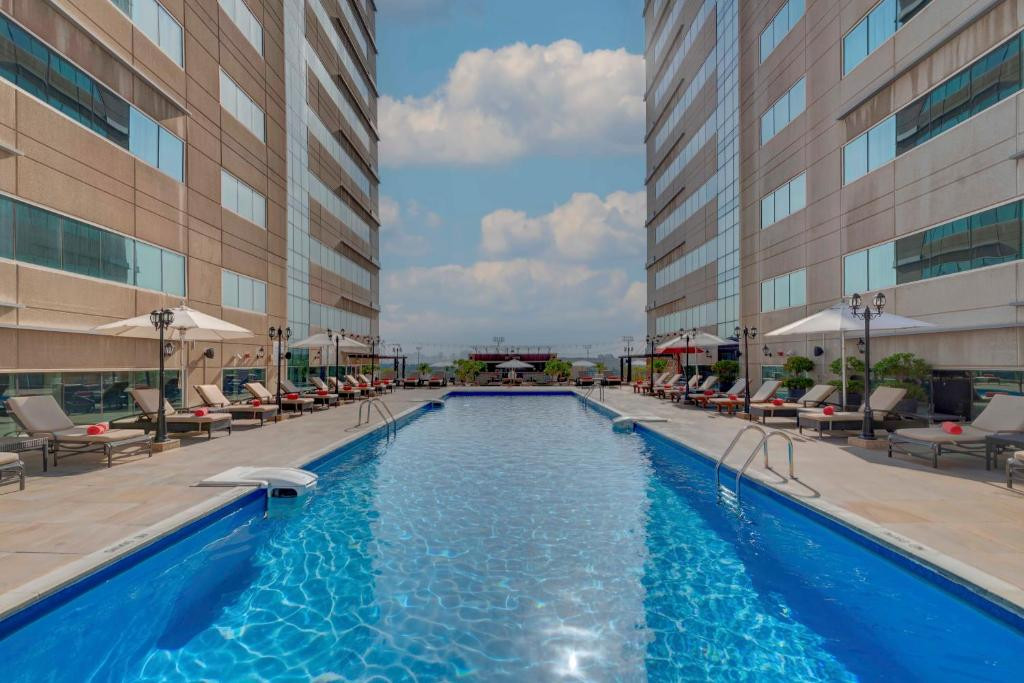 RADISSON BLU HOTEL BARSHA HEIGHTS (EX. MEDIA ROTANA) — фото 13