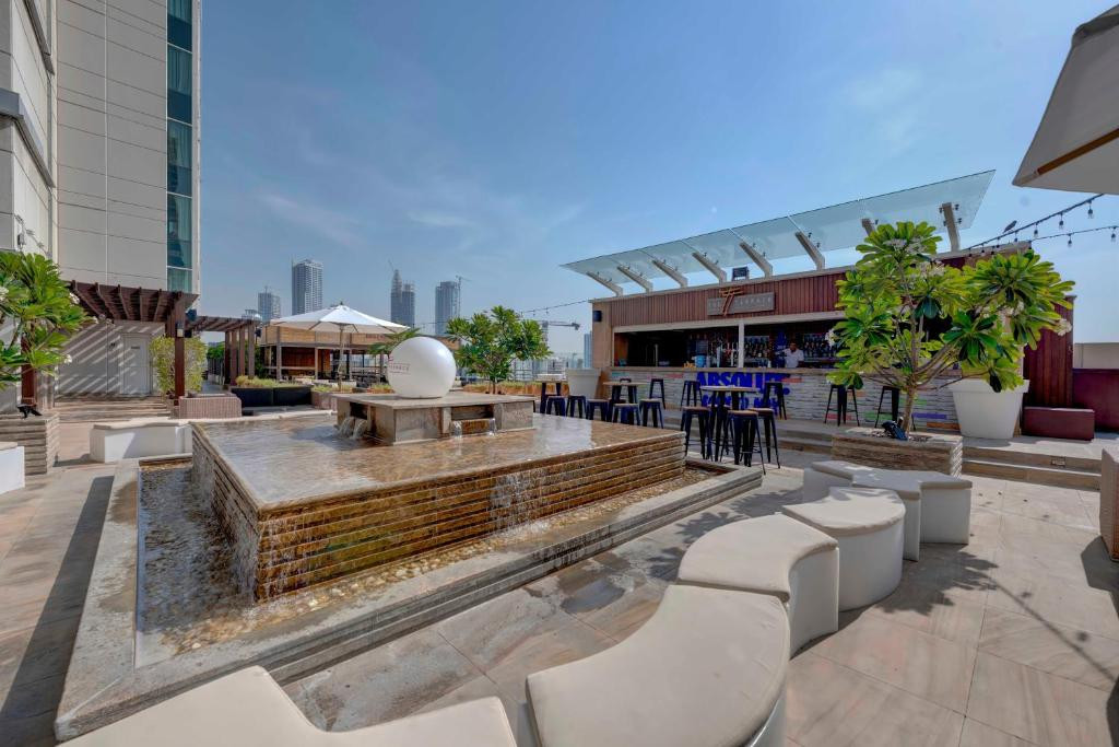 RADISSON BLU HOTEL BARSHA HEIGHTS (EX. MEDIA ROTANA) — фото 14