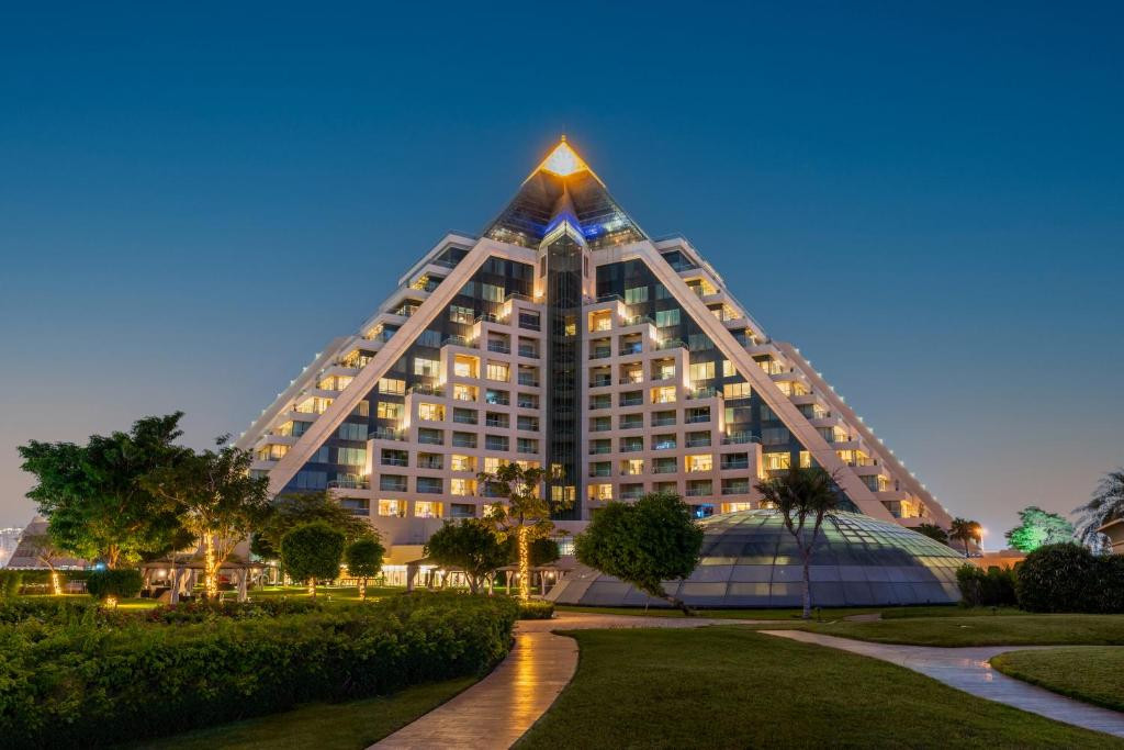 RAFFLES DUBAI