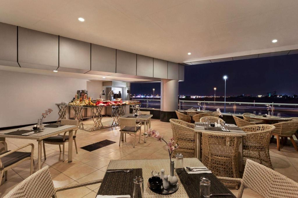 RAMADA BY WYNDHAM BARSHA HEIGHTS (EX. AURIS INN AL MUHANNA HOTEL) — фото 16