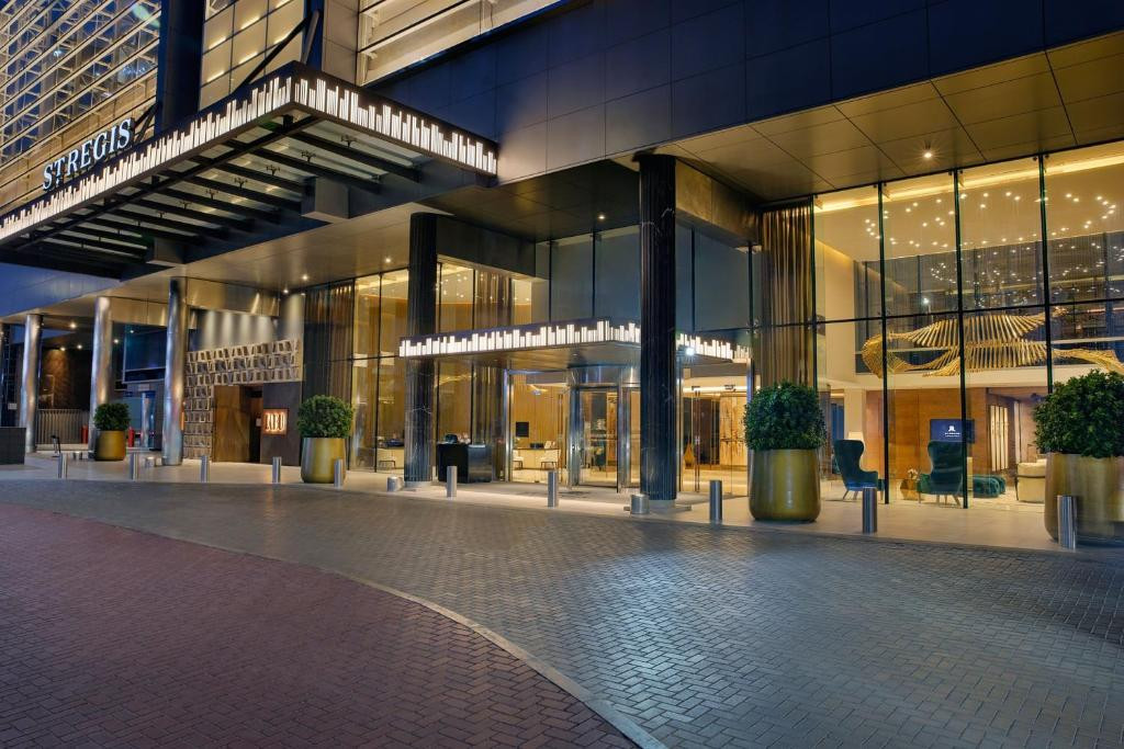 THE ST. REGIS DOWNTOWN DUBAI (EX. RENAISSANCE DUBAI DOWNTOWN)