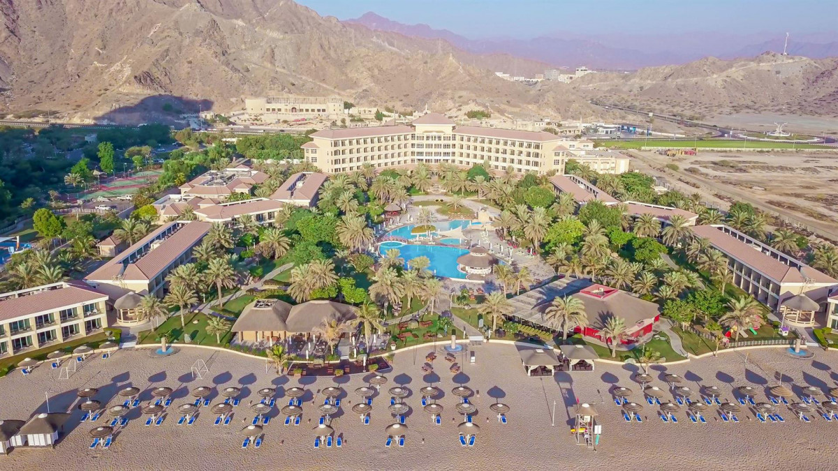FUJAIRAH ROTANA RESORT & SPA AL AQAH BEACH — фото 2