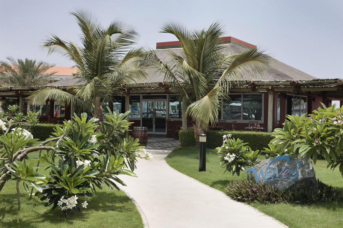 FUJAIRAH ROTANA RESORT & SPA AL AQAH BEACH — фото 10