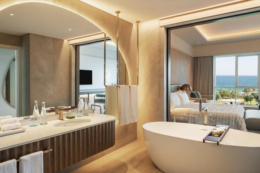 LE MERIDIEN AL AQAH BEACH RESORT — фото 4
