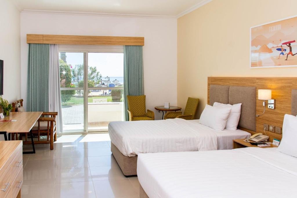 SANDY BEACH HOTEL & RESORT — фото 2