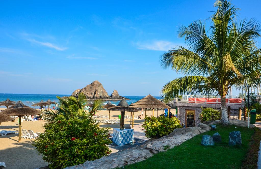 SANDY BEACH HOTEL & RESORT — фото 12