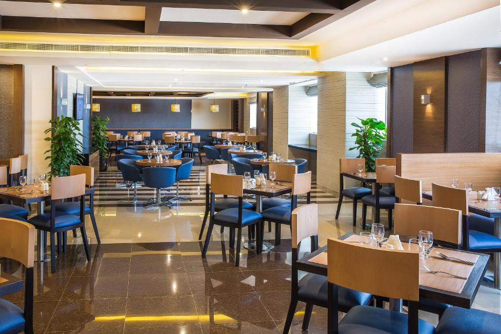 V HOTEL FUJAIRAH (EX. LANDMARK HOTEL FUJAIRAH) — фото 4