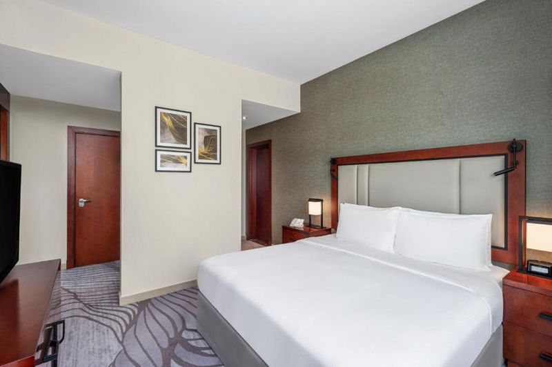 DOUBLETREE BY HILTON RAS AL KHAIMAH CORNICHE & RESIDENCE — фото 15