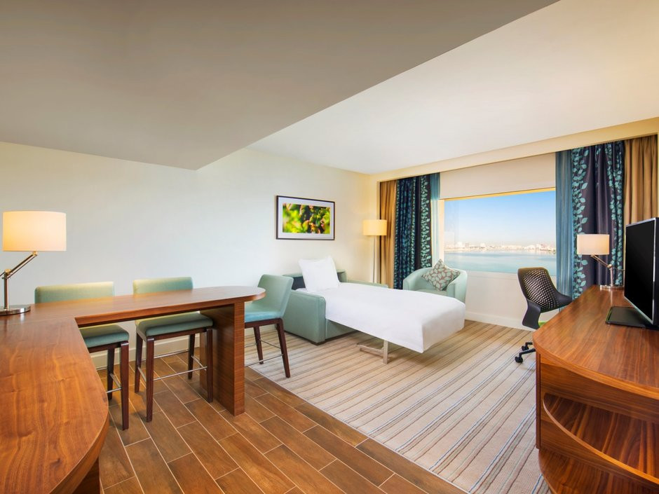 HILTON GARDEN INN RAS AL KHAIMAH — фото 17